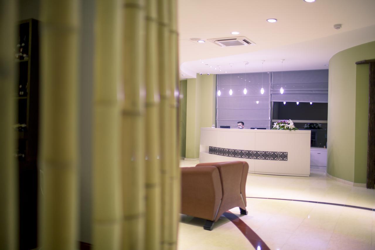 Semitronix Hotel Prishtina Prishtine Bagian luar foto